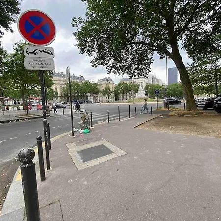 Studio 9m2 Tour Eiffel Invalide Champ De Mars 75015 Apartment Paris